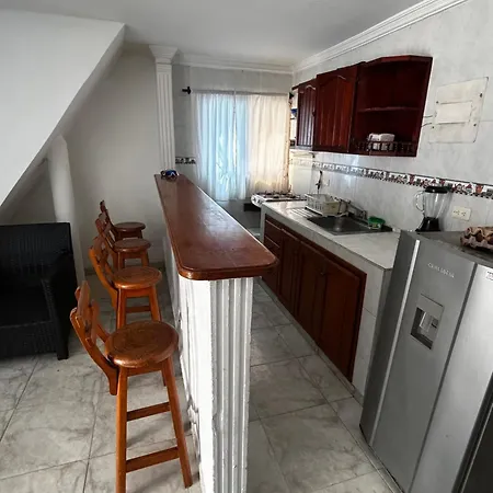Apartamento Frente Al Aeropuerto